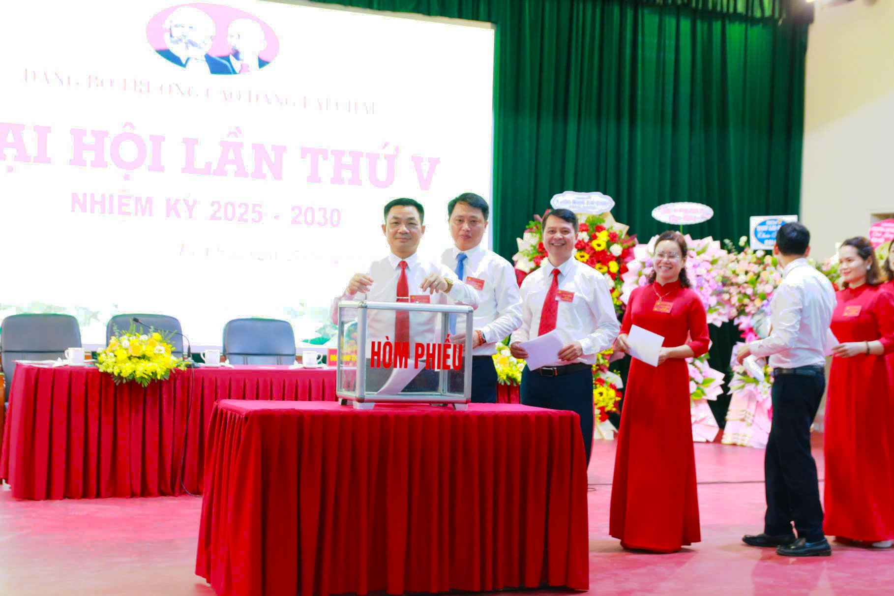 anh tin bai